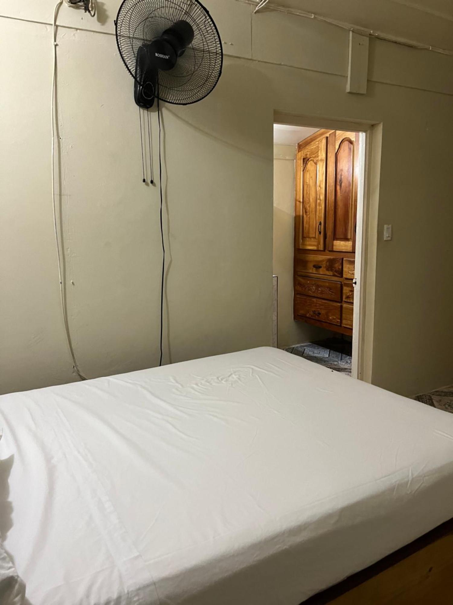 Andre'S Guest House Negril Esterno foto
